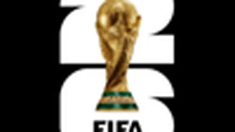 《亚洲足球盛事！马宁、周飞、张铖三位国脚裁判闪耀阿拉伯杯执法台》