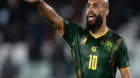 浓眉助防守，交流更顺畅